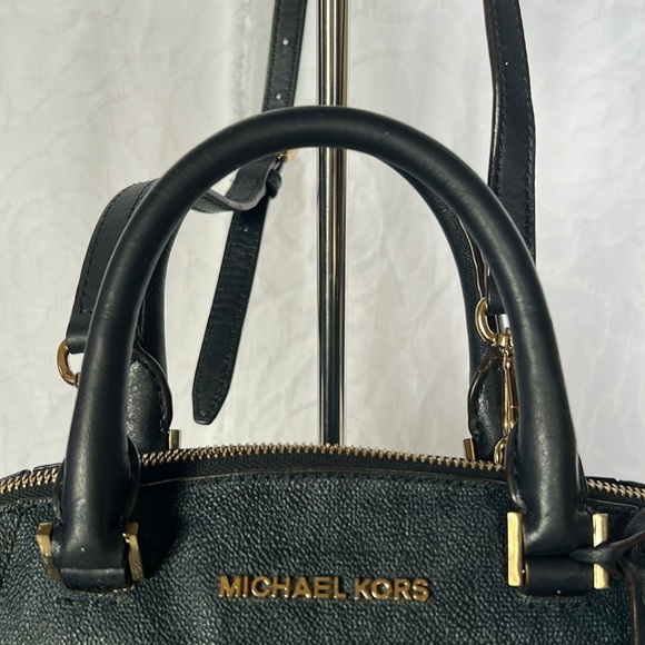 MICHAEL KORS blue and black signature Riley leather top zip medium size satchel. - Picture 4 of 16